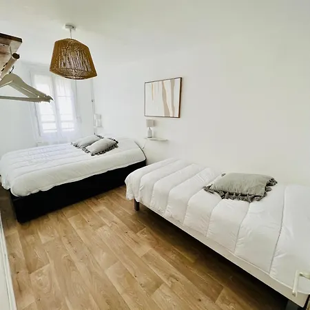 Holiday home Les Sables De *